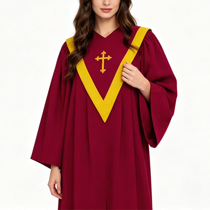 Robe de clergé traditionnelle bordeaux de Christianartworkshop avec croix dorée et col en V. - image 14