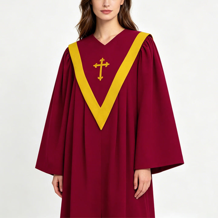 Robe de clergé traditionnelle bordeaux de Christianartworkshop avec croix dorée et col en V. - image 13