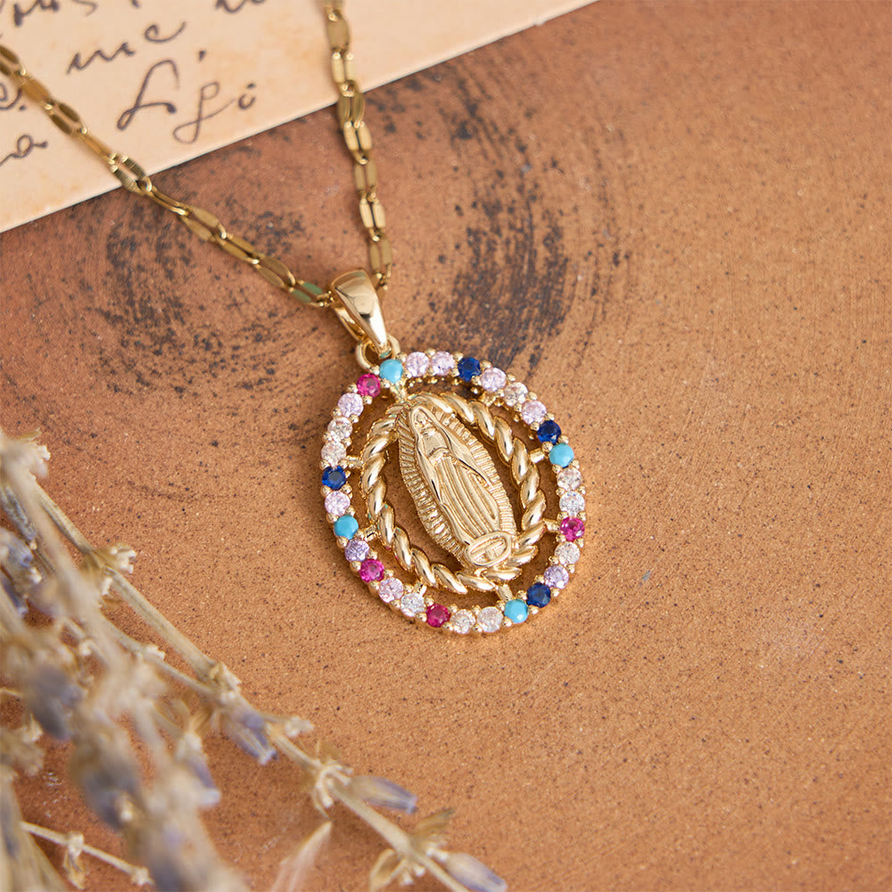 Christianartworkshop Collier pendentif Notre-Dame de Guadalupe avec halo de zircon : un symbole de la grâce mariale et de la lumière divine - image 2