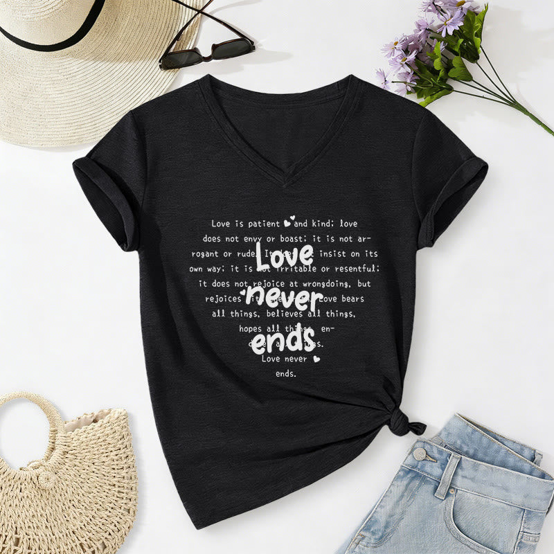 Christianartworkshop T-shirt décontracté à col en V avec verset biblique « L’amour ne finit jamais » - Noir - 2XL - image 12