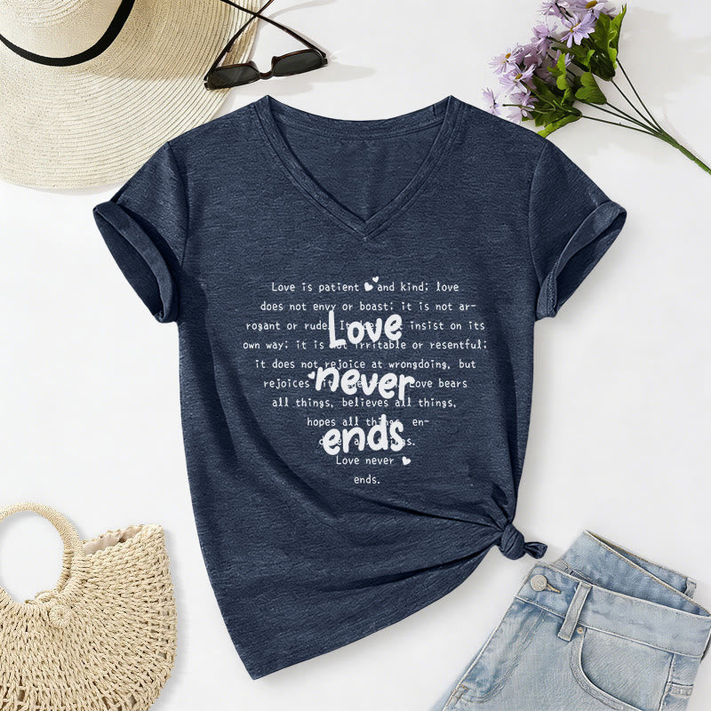 Christianartworkshop T-shirt décontracté à col en V avec verset biblique « L’amour ne finit jamais » - Bleu marine - 2XL - image 18