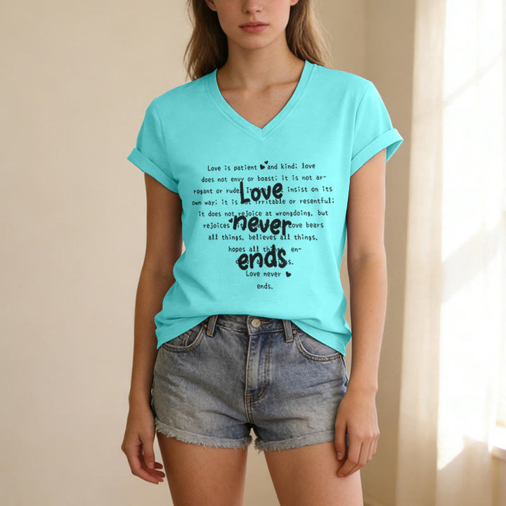 Christianartworkshop T-shirt décontracté à col en V avec verset biblique « L’amour ne finit jamais » - image 9