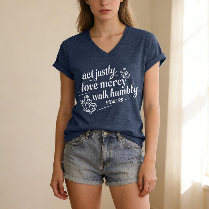 Christianartworkshop Agis avec justice, aime la miséricorde, marche humblement (Michée 6:8) T-shirt décontracté à col en V avec imprimé papillon - image 19