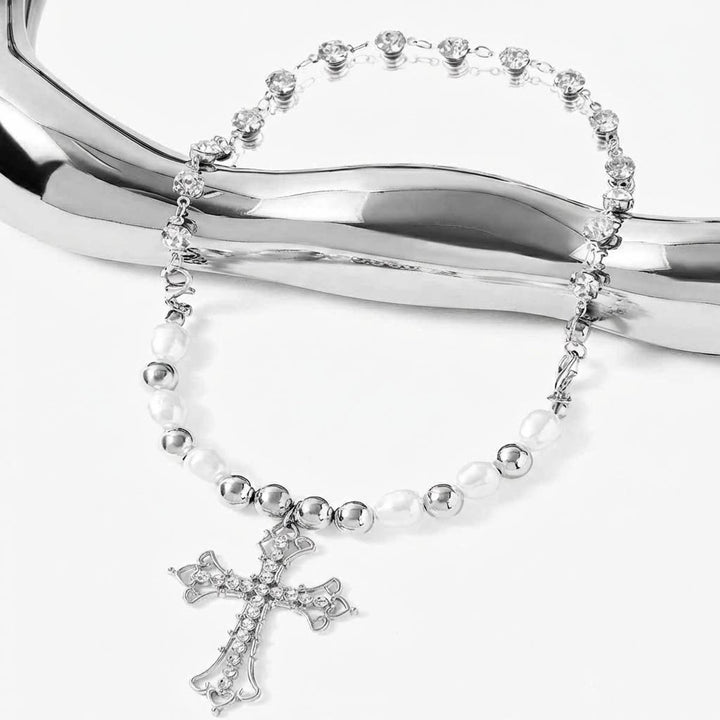 Collier croix gothique en perles baroques et zircon de Christianartworkshop : un symbole de foi et de dévotion romantique - image 10