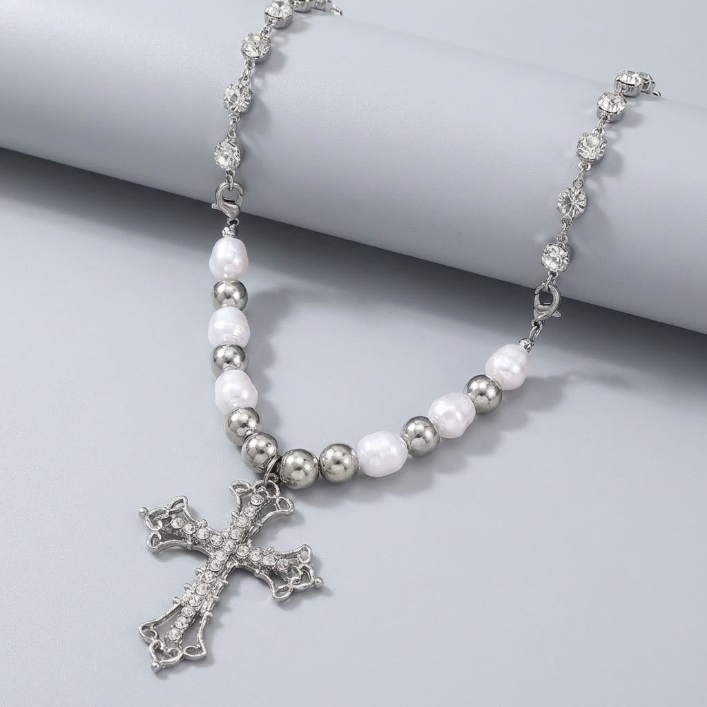 Collier croix gothique en perles baroques et zircon de Christianartworkshop : un symbole de foi et de dévotion romantique - image 8