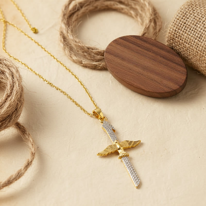 Christianartworkshop Collier croix épée en zircon étincelant avec ailes de colombe : un symbole de protection divine - image 3