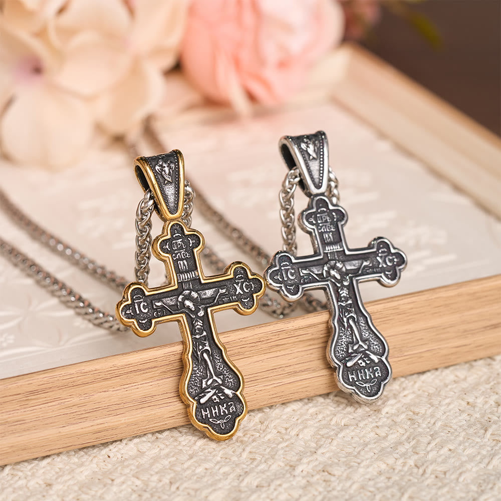 Christianartworkshop Collier pendentif crucifix vintage à finition bicolore : un symbole de foi intemporelle - image 0