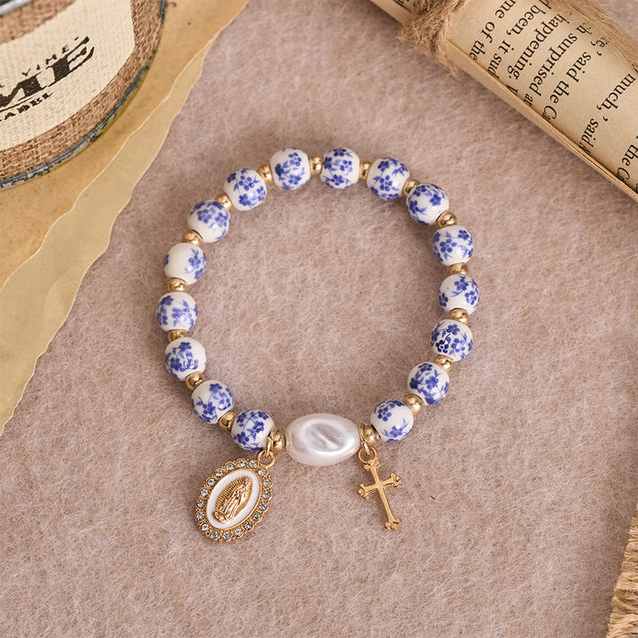 Christianartworkshop Bracelet de perles en céramique à motif floral bleu et rose avec une grande perle blanche : un rappel de la grâce divine - image 6