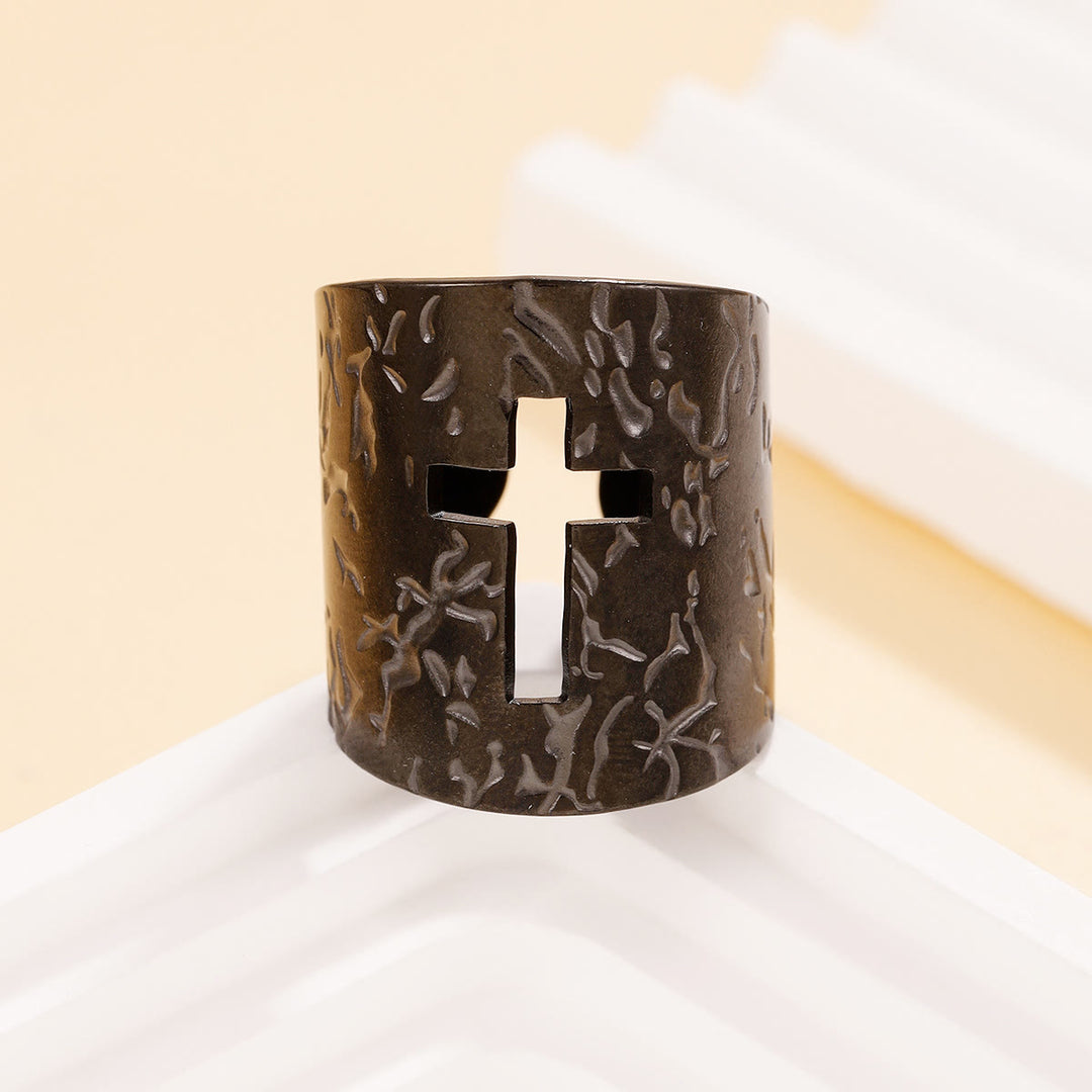 Christianartworkshop Bague croix large ajustable à finition texturée : un symbole quotidien de foi et de confiance - image 7