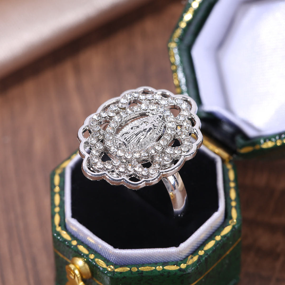 Christianartworkshop Bague mariale ornée d'une bordure en dentelle et d'un halo de zirconiums : un symbole de dévotion - image 6