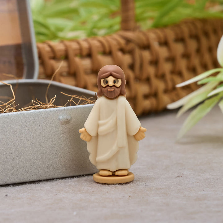 Christianartworkshop Crèche miniature avec boîte en métal portable : un symbole de l'histoire de Noël - image 4