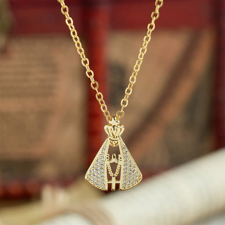 Christianartworkshop Collier pendentif royal Notre-Dame d'Aparecida aux accents scintillants : emblème de la protection divine - image 1