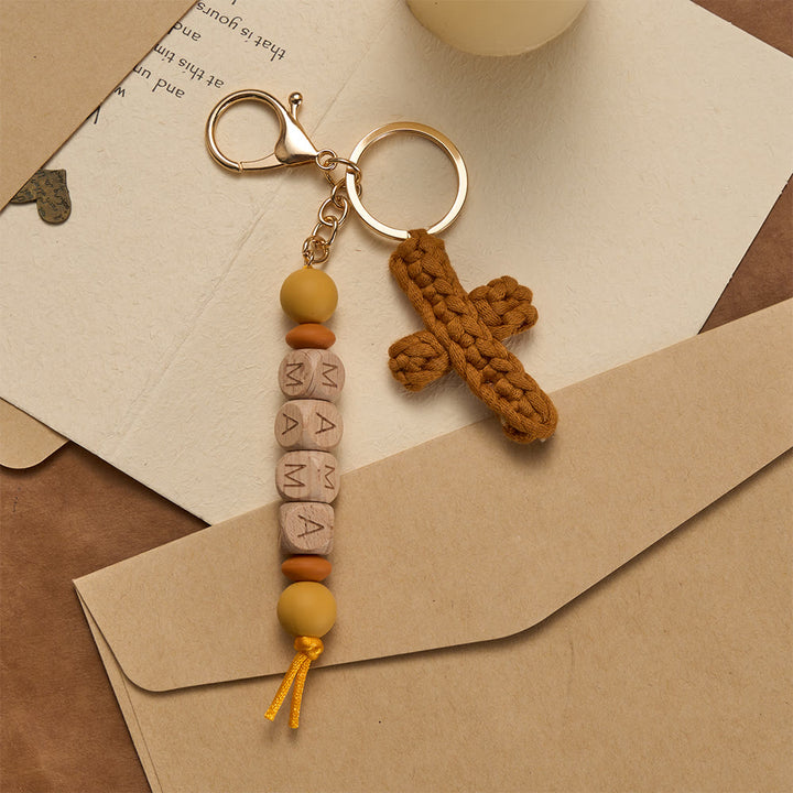Christianartworkshop Porte-clés croix en crochet doux avec perles gravées « MAMA » : incarne la grâce, la fidélité et la chaleur. - Brun - image 5