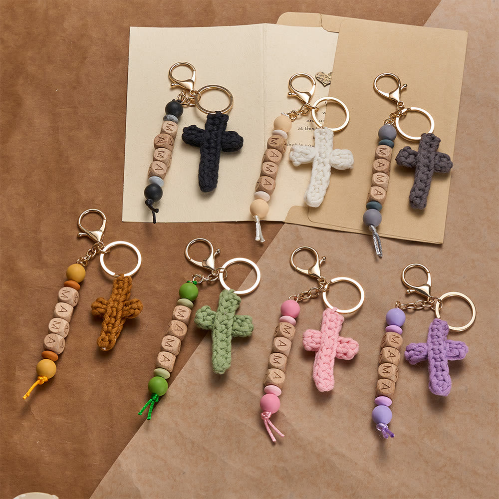 Christianartworkshop Porte-clés croix en crochet doux avec perles gravées « MAMA » : incarne la grâce, la fidélité et la chaleur. - image 8
