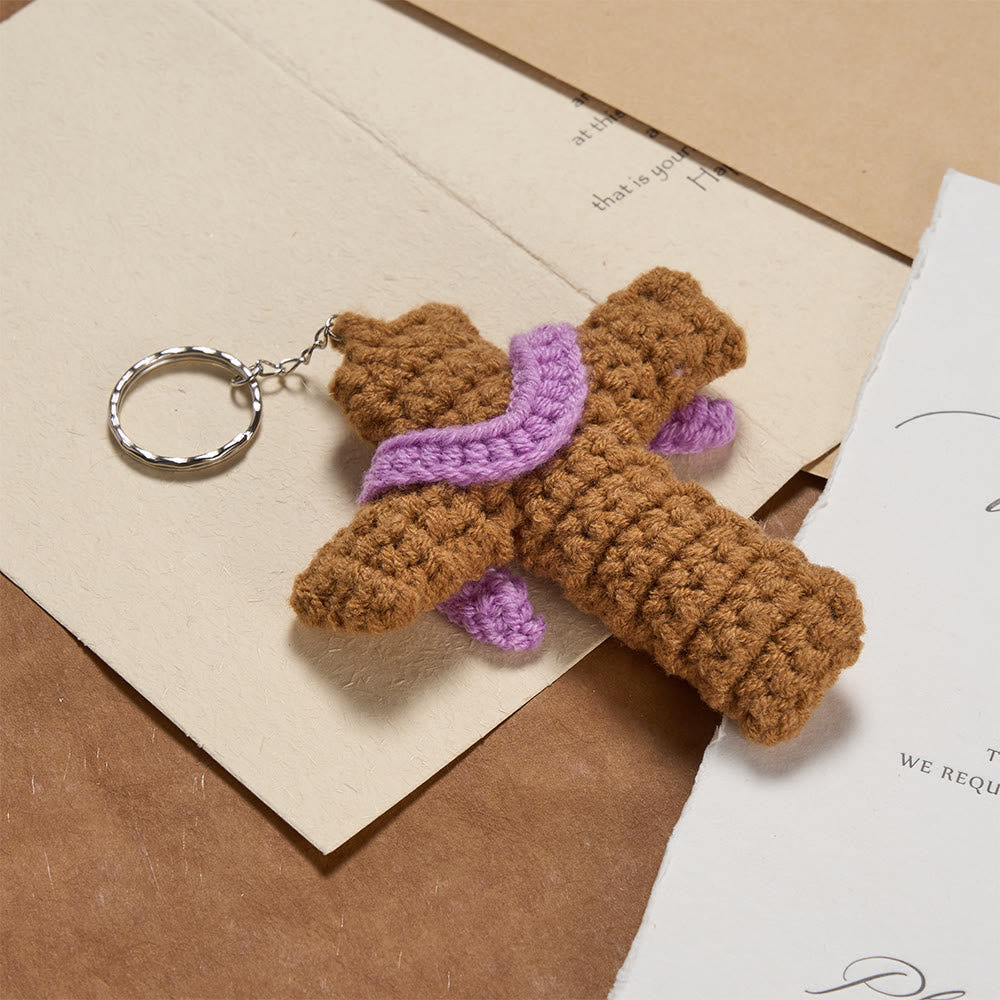 Christianartworkshop Porte-clés croix crocheté à la main avec une touche de violet : symbole de foi réconfortante et d’amour divin chaleureux - image 2