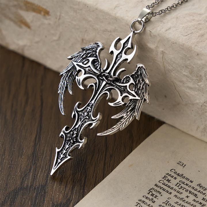 Collier pendentif croix gothique Couronne d'épines de Christianartworkshop : emblème du sacrifice et de la rédemption du Christ - Croix ailée - image 3