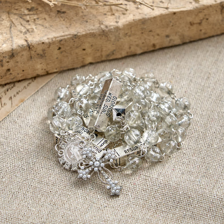 Christianartworkshop Chapelet à six tablettes en perles givrées avec médaille et croix de saint Benoît - image 3
