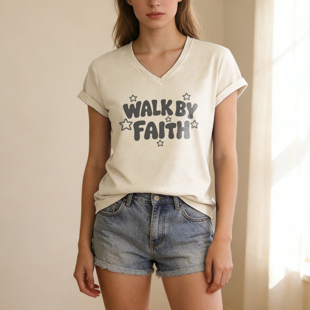 Christianartworkshop T-shirt décontracté à col en V imprimé étoiles Walk By Faith - image 1
