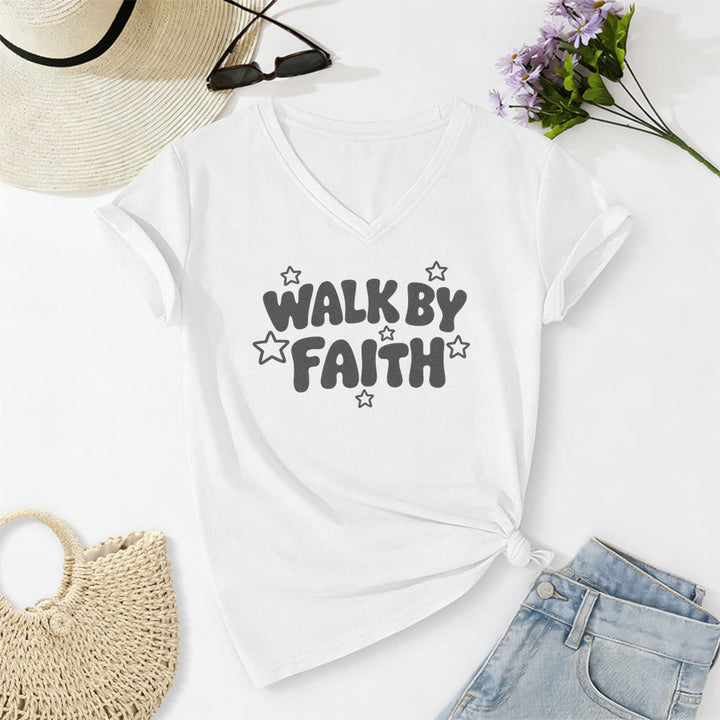 Christianartworkshop T-shirt décontracté à col en V imprimé étoiles Walk By Faith - Blanc - 2XL - image 6