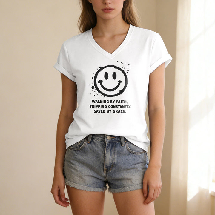 Christianartworkshop T-shirt décontracté à col en V avec imprimé smiley « Walking By Faith » - image 9