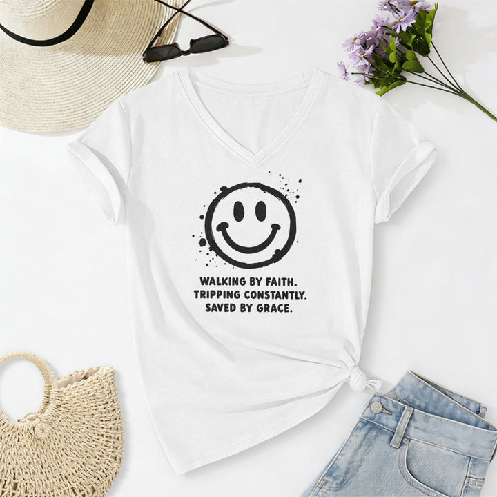 Christianartworkshop T-shirt décontracté à col en V avec imprimé smiley « Walking By Faith » - Blanc - 2XL - image 8