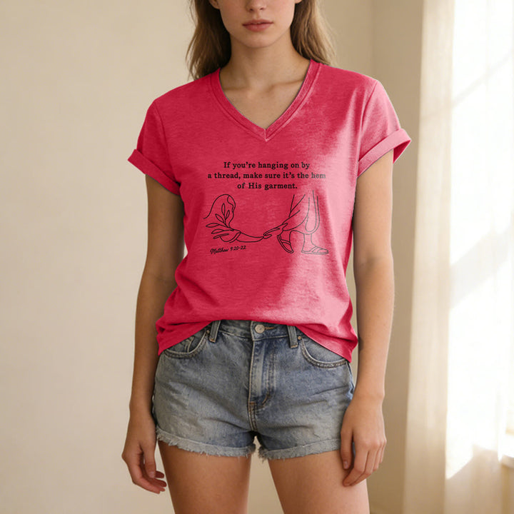 Christianartworkshop T-shirt décontracté à col en V imprimé Matthieu 9:20-22 - image 23