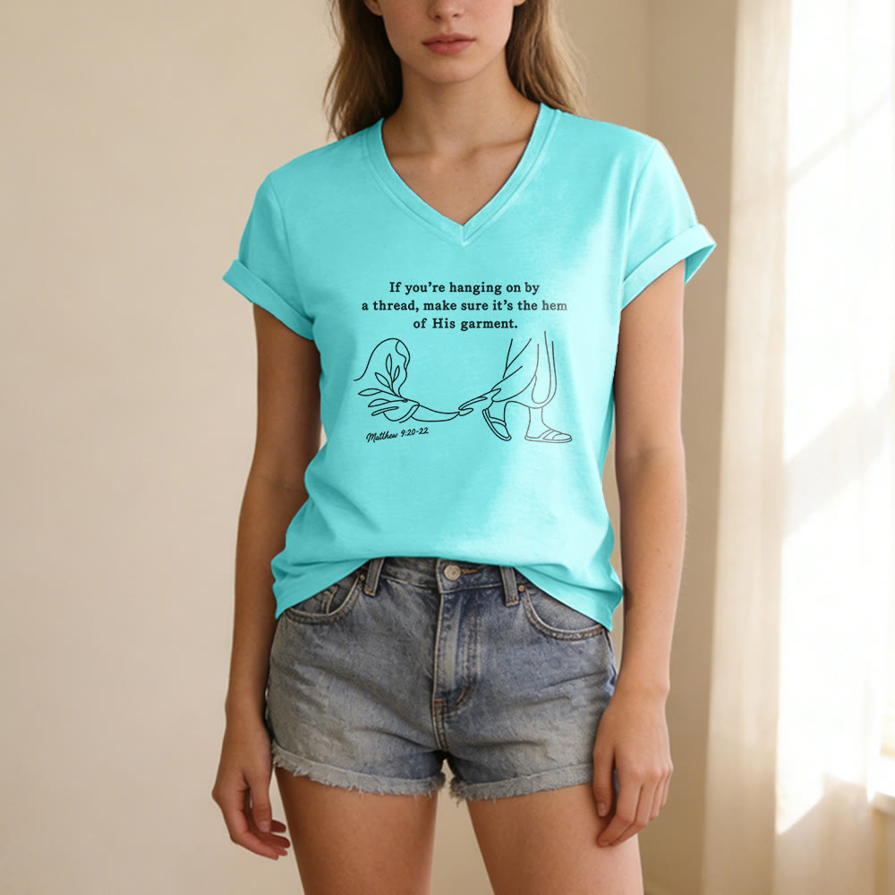 Christianartworkshop T-shirt décontracté à col en V imprimé Matthieu 9:20-22 - image 11
