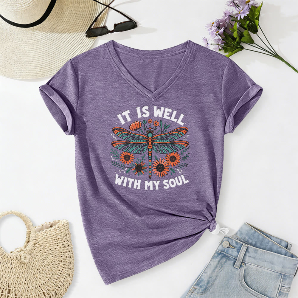 Christianartworkshop T-shirt décontracté à col en V avec imprimé floral libellule « Tout va bien pour moi » - Violet - 2XL - image 16