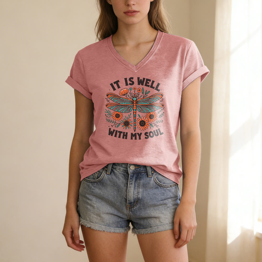 Christianartworkshop T-shirt décontracté à col en V avec imprimé floral libellule « Tout va bien pour moi » - image 11