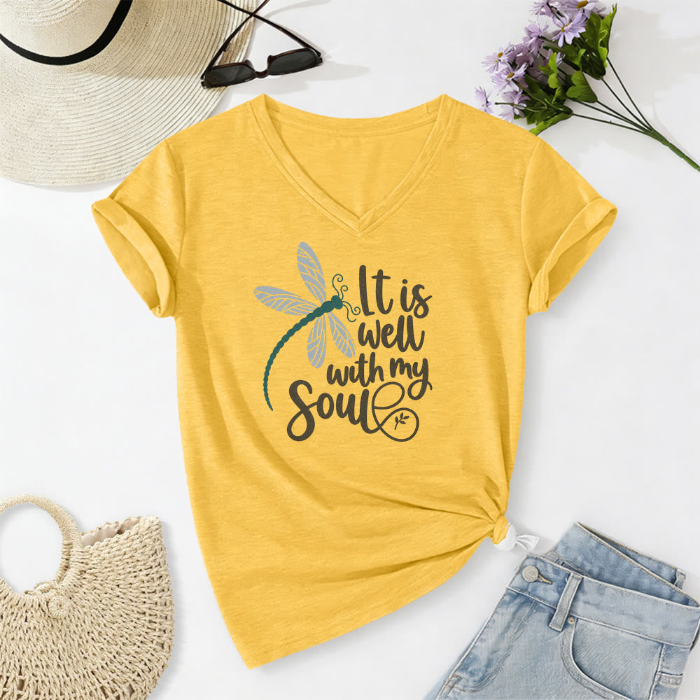 Christianartworkshop T-shirt décontracté à col en V avec imprimé calligraphie libellule « Tout va bien pour moi » - Jaune - 2XL - image 0