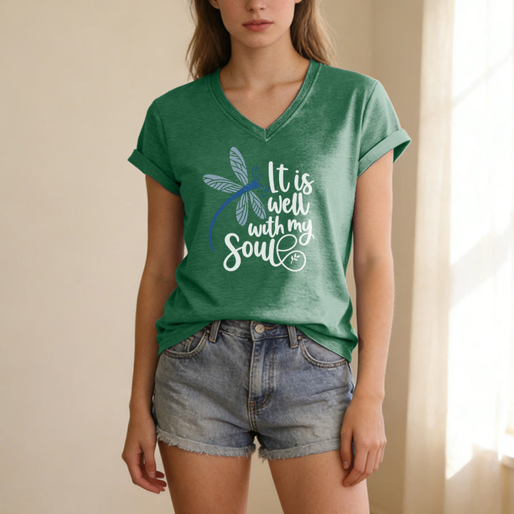 Christianartworkshop T-shirt décontracté à col en V avec imprimé calligraphie libellule « Tout va bien pour moi » - image 15