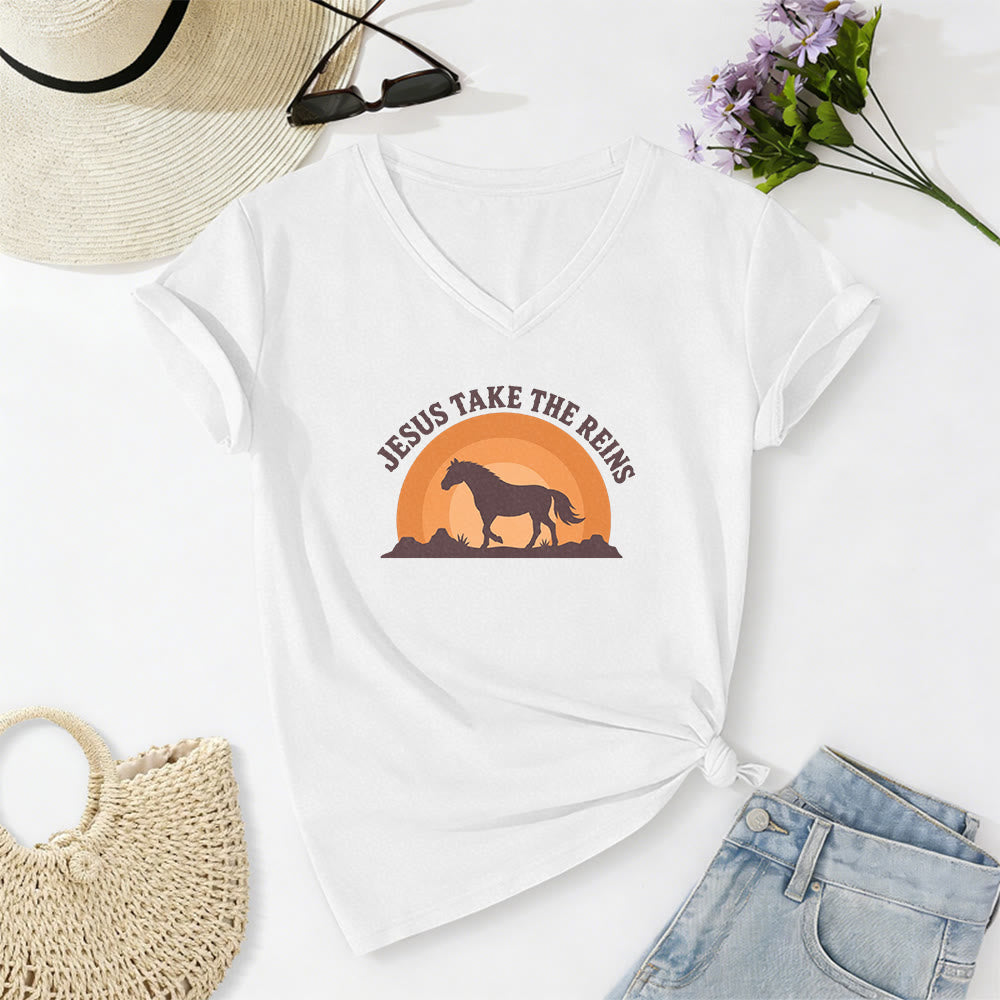 Christianartworkshop T-shirt décontracté à col en V avec imprimé cheval coucher de soleil « Jésus prend les rênes » - Blanc - 2XL - image 8