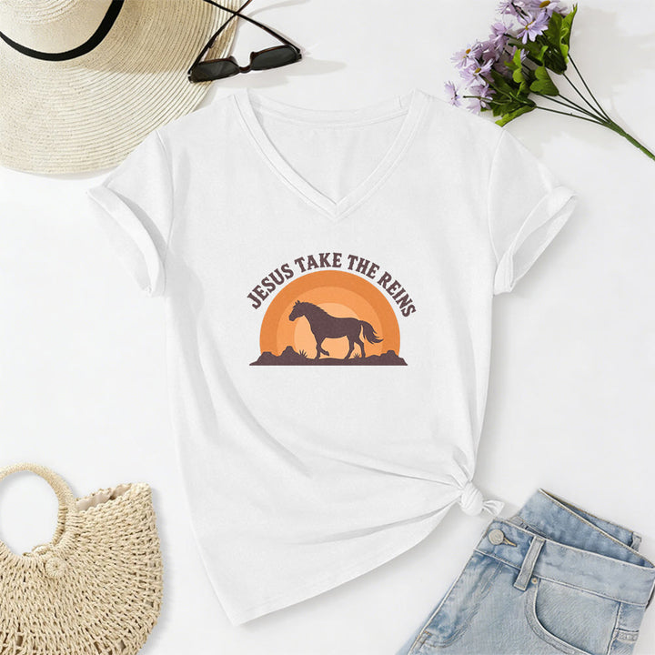 Christianartworkshop T-shirt décontracté à col en V avec imprimé cheval coucher de soleil « Jésus prend les rênes » - Blanc - 2XL - image 8