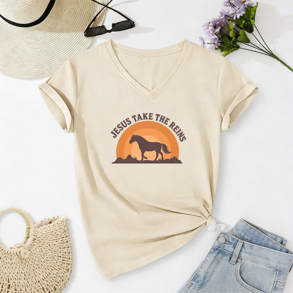 Christianartworkshop T-shirt décontracté à col en V avec imprimé cheval coucher de soleil « Jésus prend les rênes » - Beige - 2XL - image 2