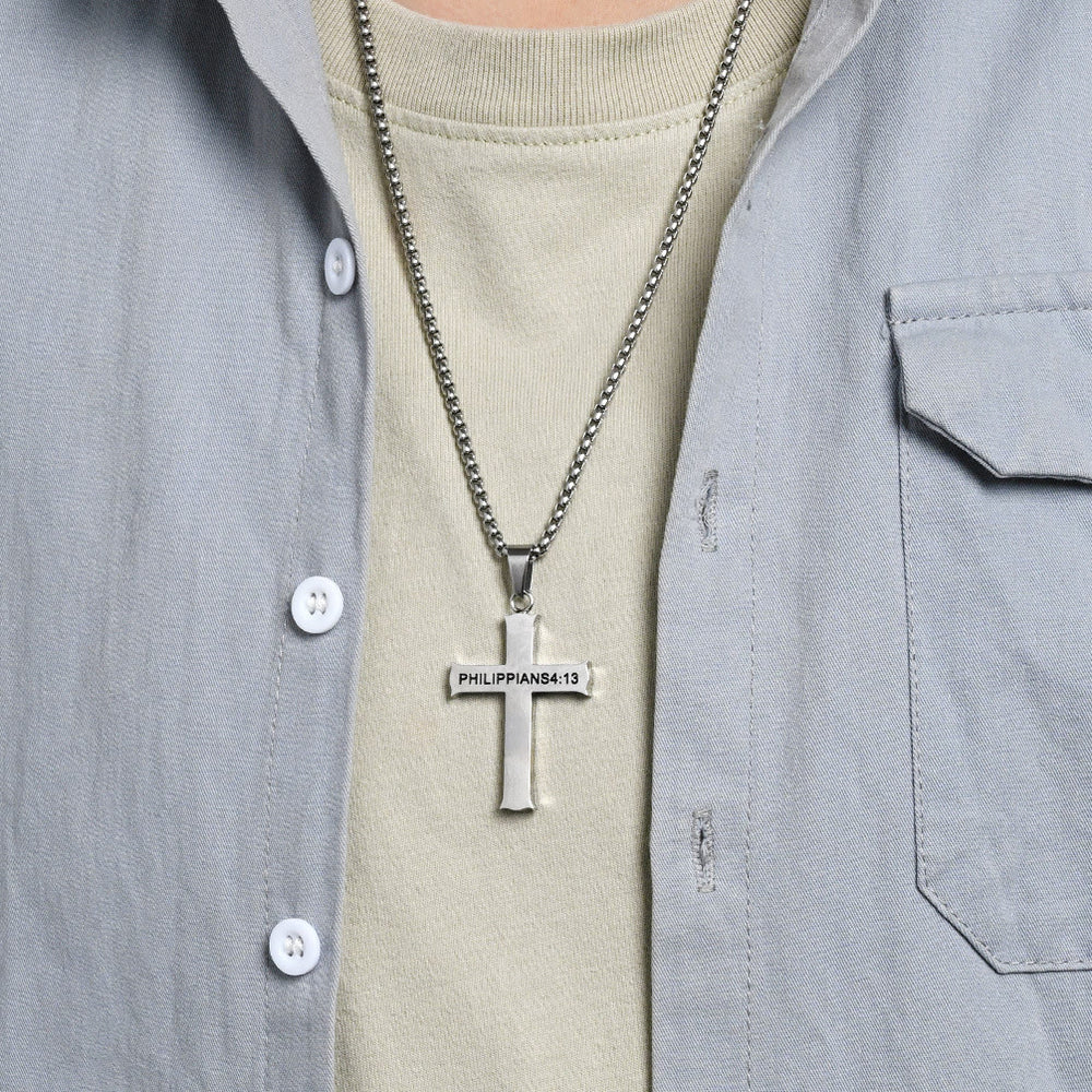 Christianartworkshop Collier pendentif croix en acier inoxydable avec citation de Philippiens 4:13 : Un rappel du réconfort divin - image 1
