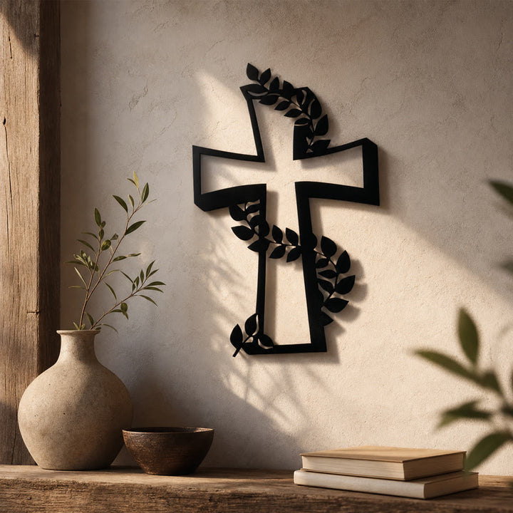 Christianartworkshop Croix moderne ornée de feuillage et de vrilles, décoration murale en métal : un puissant symbole de foi grandissante - image 0