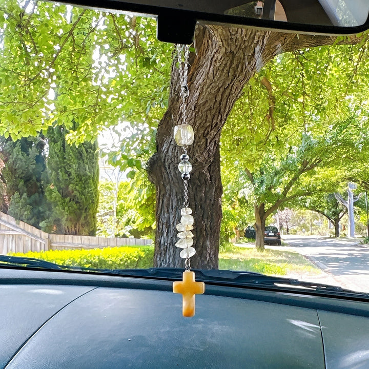 Christianartworkshop Ornement de voiture en pierre naturelle finement travaillée, orné d'éclats de cristal et d'un pendentif en forme de croix : un précieux souvenir de foi - Citrine - image 6