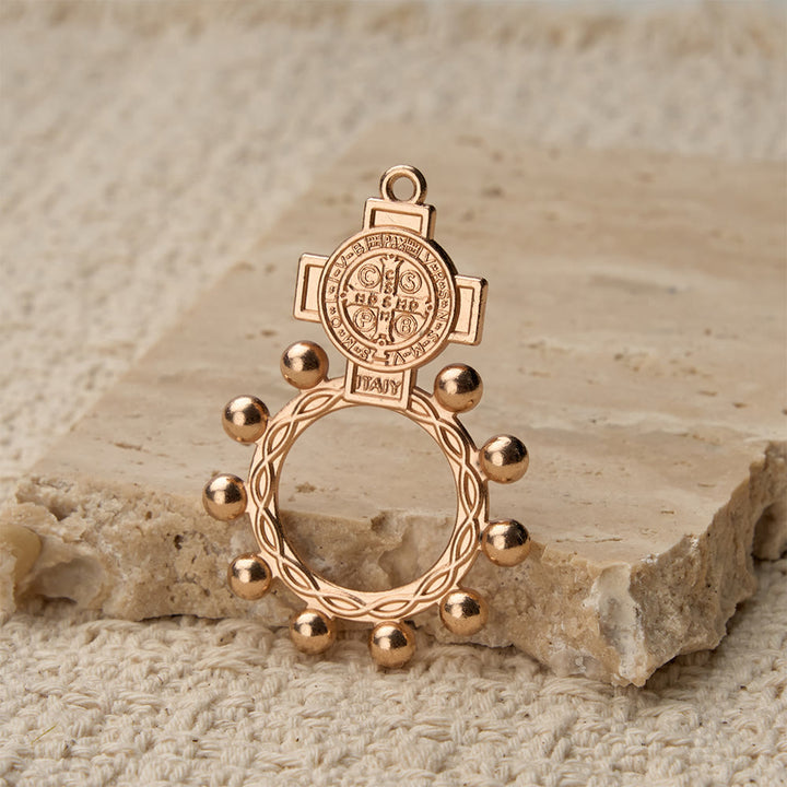 Christianartworkshop Chapelet de Saint Benoît avec cadre en forme d'auréole perlée : un symbole de protection divine - image 2