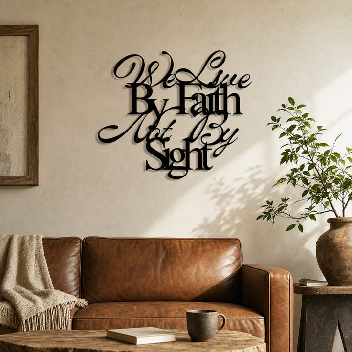 Christianartworkshop Décoration murale en métal avec inscription cursive « Nous vivons par la foi et non par la vue » : un rappel audacieux de la confiance en l’invisible - image 3