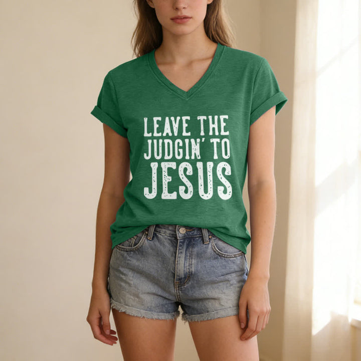 T-shirt à col en V imprimé « Laissez le jugement à Jésus » de Christianartworkshop - image 15