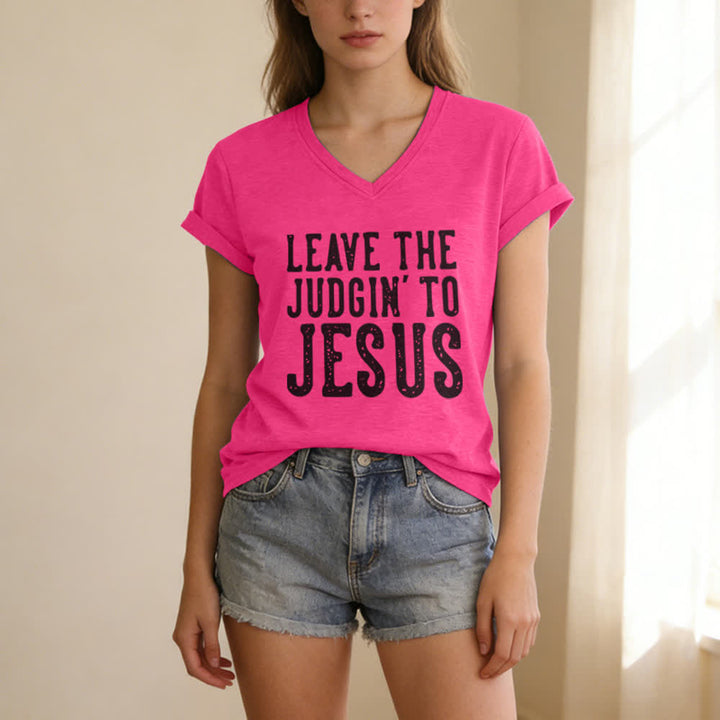 T-shirt à col en V imprimé « Laissez le jugement à Jésus » de Christianartworkshop - image 23