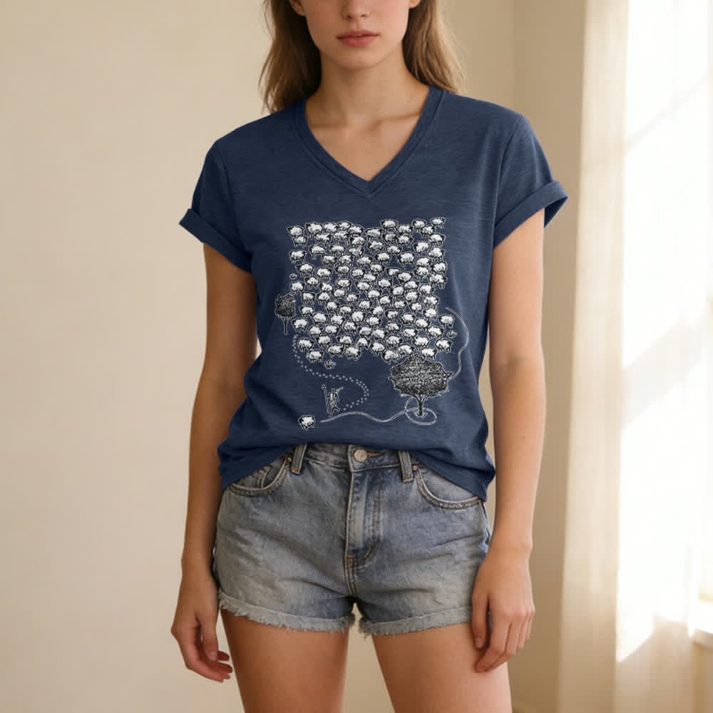 T-shirt à col en V imprimé graphique « Troupeau de moutons » de Christianartworkshop - image 17