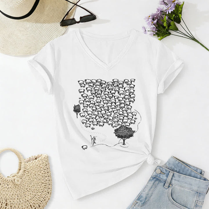 T-shirt à col en V imprimé graphique « Troupeau de moutons » de Christianartworkshop - Blanc - 2XL - image 4