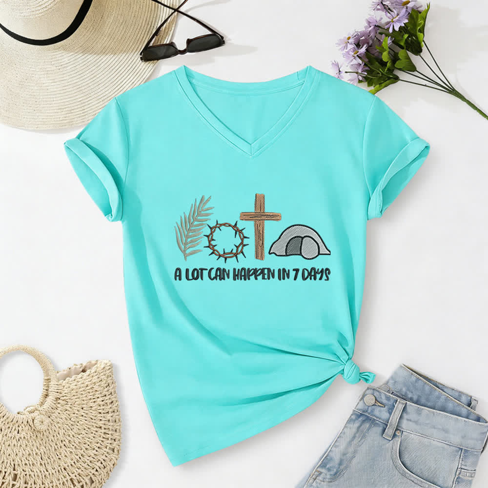 T-shirt à col en V imprimé « Christianartworkshop Easter Faith » : Beaucoup de choses peuvent se produire en 7 jours - Bleu ciel - 2XL - image 14