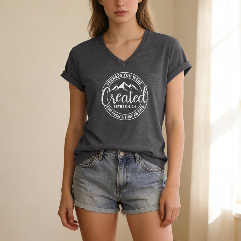 T-shirt à col en V imprimé « Peut-être as-tu été créée » pour femme de Christianartworkshop - image 7