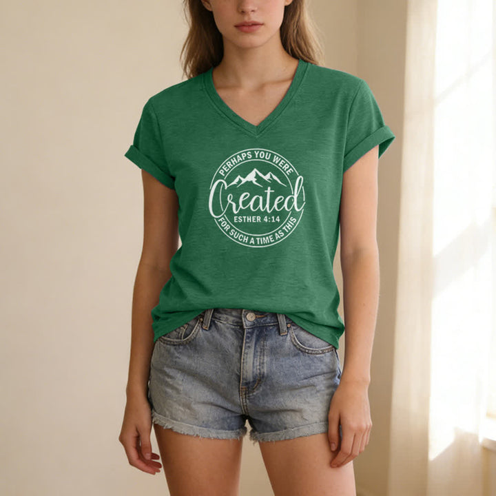 T-shirt à col en V imprimé « Peut-être as-tu été créée » pour femme de Christianartworkshop - image 15