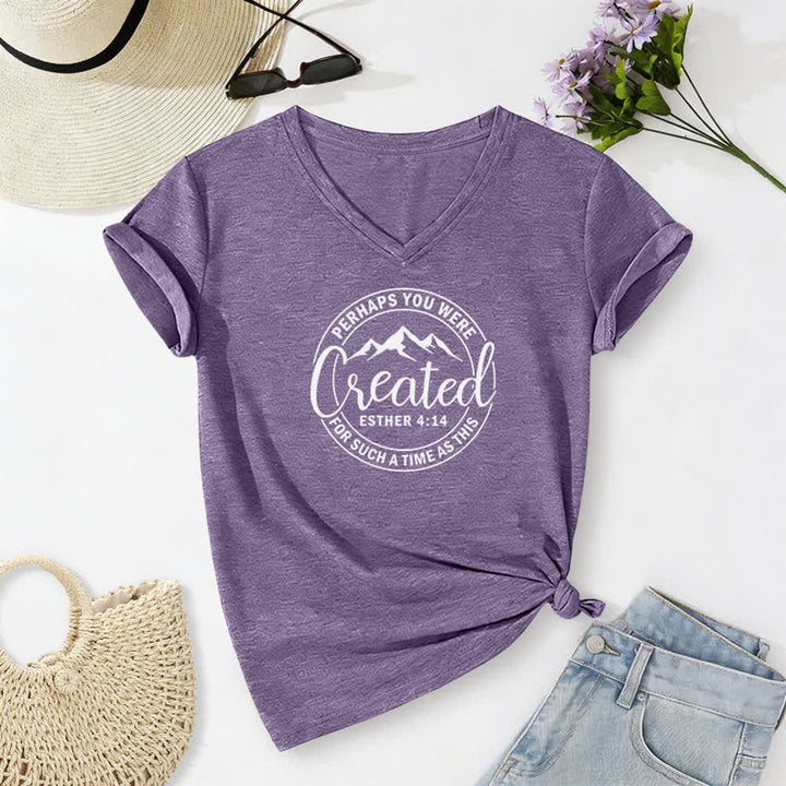 T-shirt à col en V imprimé « Peut-être as-tu été créée » pour femme de Christianartworkshop - Violet - 2XL - image 24