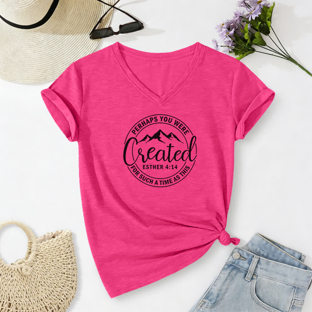 T-shirt à col en V imprimé « Peut-être as-tu été créée » pour femme de Christianartworkshop - Rose - 2XL - image 22