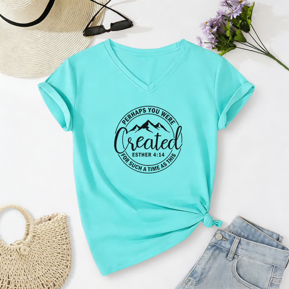 T-shirt à col en V imprimé « Peut-être as-tu été créée » pour femme de Christianartworkshop - Bleu ciel - 2XL - image 16