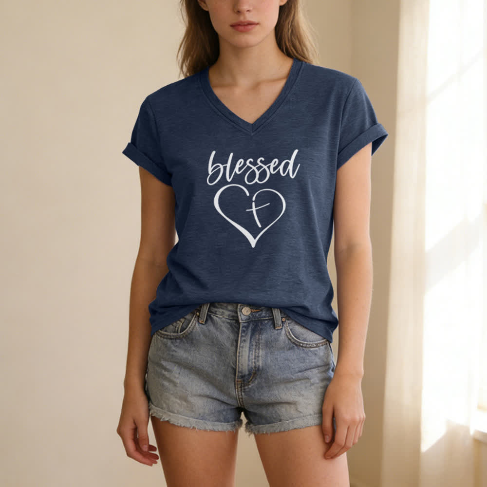 T-shirt à col en V Christianartworkshop pour femmes, imprimé Croix d'amour bénie « Jésus me protège » - image 17